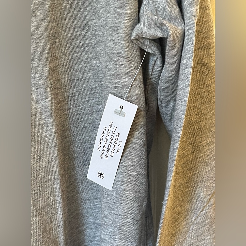 Time and Tru Long Sleeve Tee for Women - Picture 4 of 6